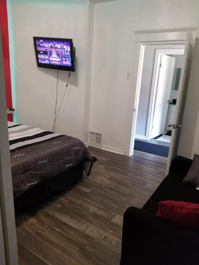 Cozy And Unique Getaway Apartment ฮามิลตัน ภายนอก รูปภาพ